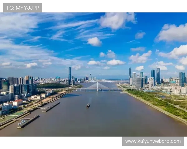 粤超最新战报：各队赛况全面解析与积分榜动态深度点评